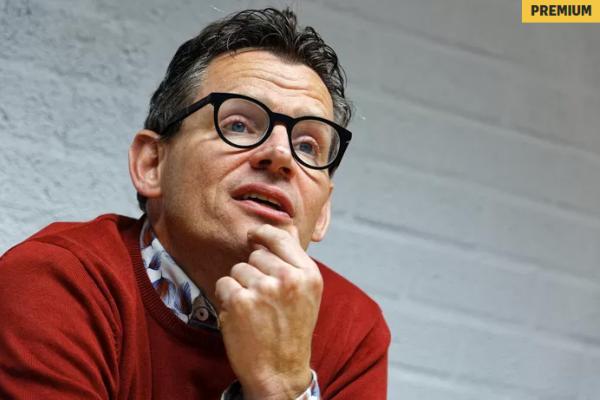 Patrick van Aarle, docent op Gymnasium Beekvliet, won het Groot Dictee der Nederlandse Taal. © Jan Zandee